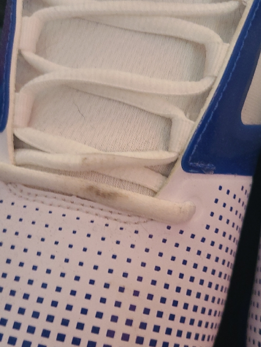 Nike White and Royal Blue Alpha Football Cleats - Picture 5 of 7